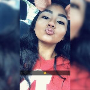 Meet your Posher, Areli